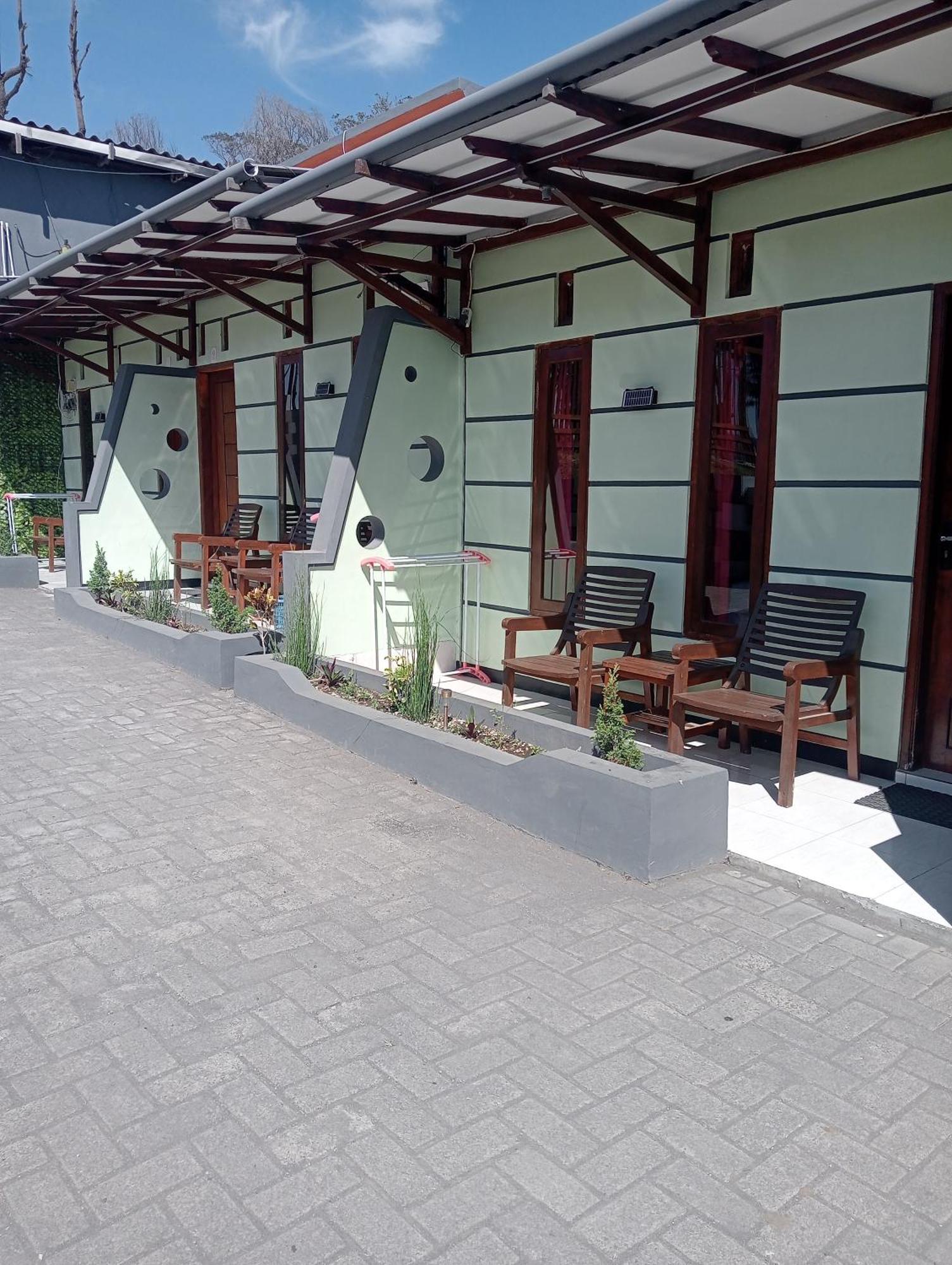 Mentigen Homestay Ngadisari エクステリア 写真
